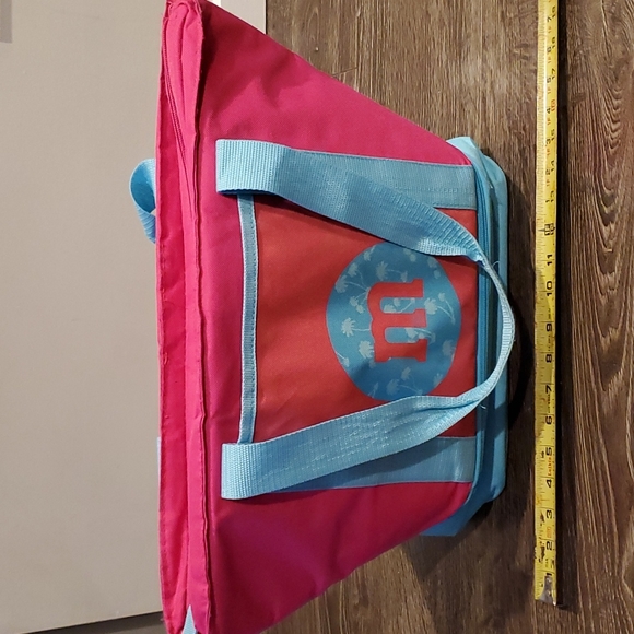 2016 M&M's World Travel Beach Bag - Picture 4 of 13